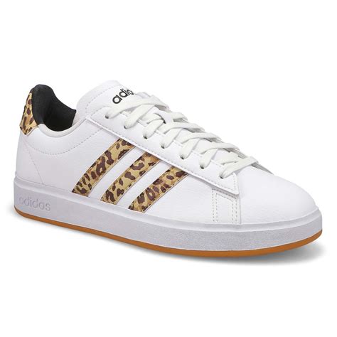 adidas Women's Grand Court 2.0 Sneaker 